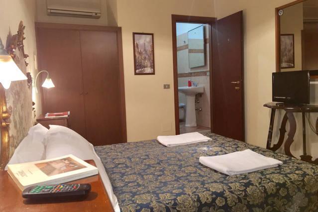Flat In Piazza Duomo Milan Exterior photo