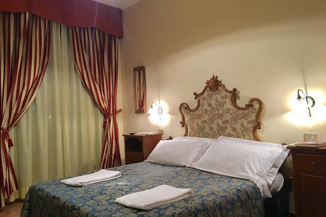 Flat In Piazza Duomo Milan Exterior photo