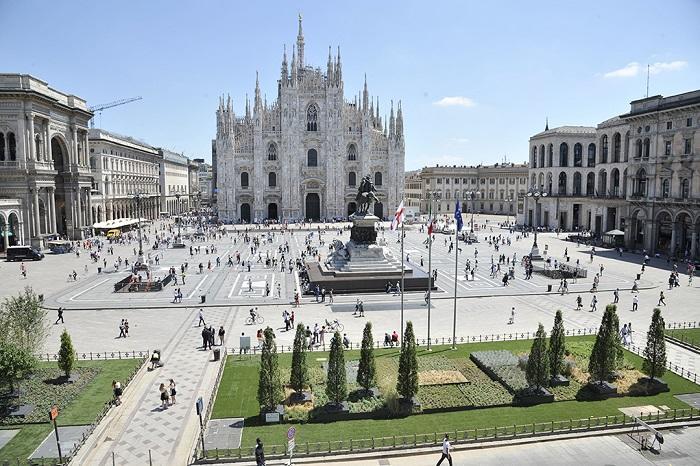 Flat In Piazza Duomo Milan Exterior photo